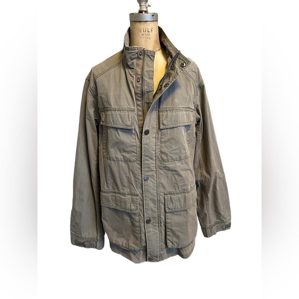 Eddie Bauer men’s L Travex high performance fabric jacket for trek and travel